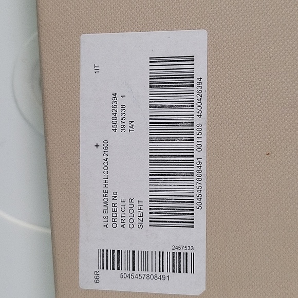 Like New Burberry House Check Derby Leather Elmore Wallet - Picture 3 of 12